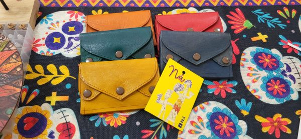 Monedero cuero natural